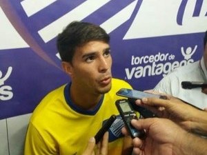 Técnico do CSA sinaliza Katê no lugar de Obina para jogo com Parnahyba