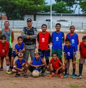 Militar aposta no esporte para mudar a vida de jovens da orla lagunar de Maceió