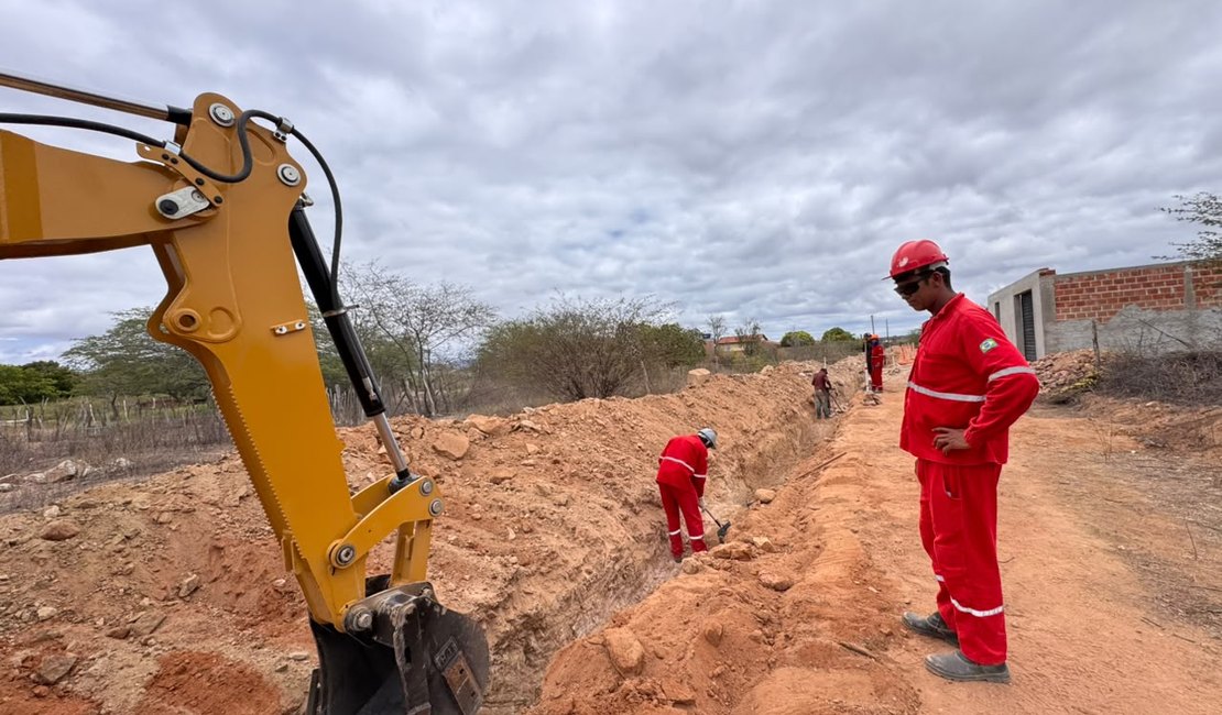 Obras de saneamento avançam no povoado São José, em Delmiro Gouveia