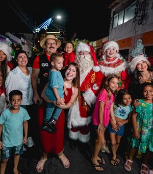 Prefeito Gilberto Gonçalves promove circuito natalino com carreta iluminada em Rio Largo