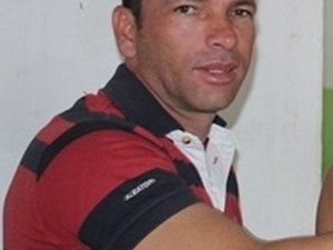 Fotos de ?Téo? tiradas dentro do necrotério do Hospital Antenor Serpa causam revolta