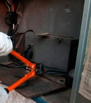 CCJ barra projeto que impede corte de luz e água nos finais de semana e feriados em Maceió