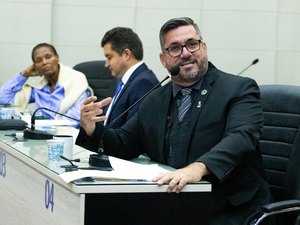 Lei de Leonardo Dias cria núcleo de apoio a alunos com Altas Habilidades e Superdotação