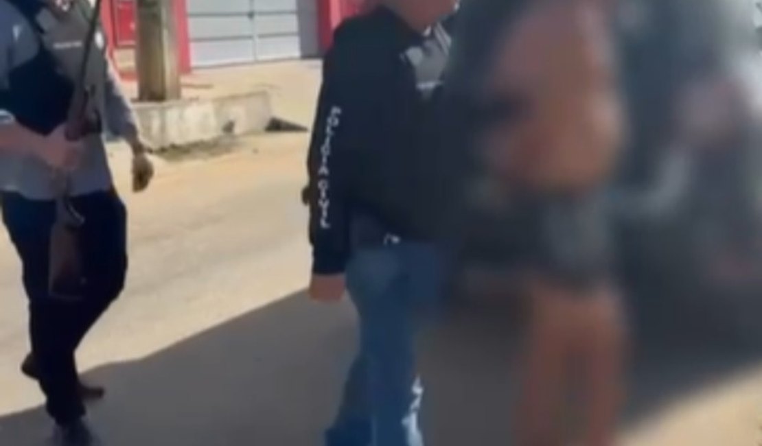 [Vídeo] Homem é preso com espingarda calibre .32 em ação policial em Paulo Jacinto