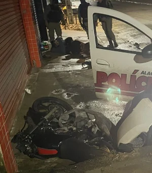 Dupla tenta fugir da polícia e acaba colidindo em viatura no bairro Cidade Universitária