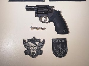 Suspeito de ataque a tiros em Arapiraca é preso escondido em caixa-d'água