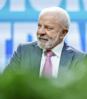 'Vamos ter que colocar alguém na cadeia', diz Lula sobre combustíveis
