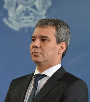 Ministro da Justiça diz que não há dúvidas sobre suicídio de “Sicário”