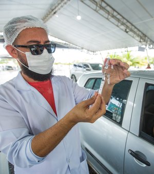 Maceió amplia vacinação para faixa dos 37 a 39 anos; confira datas