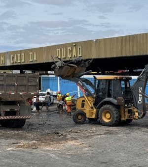 Prefeitura atua para reduzir danos de incêndio no entorno do Mercado da Produção