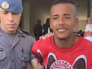 Jovem mata travesti, arranca coração e põe santa: ‘Era demônio’