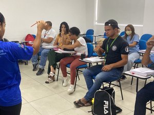 [Vídeo] Primeira escola bilíngue para surdos do Norte e Nordeste fortalece a Libras em AL