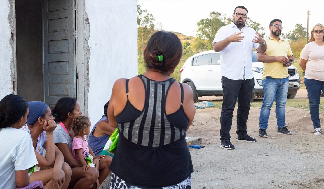 Hector Martins faz visita à Mangabeiras do Lixão e leva esperança à comunidade