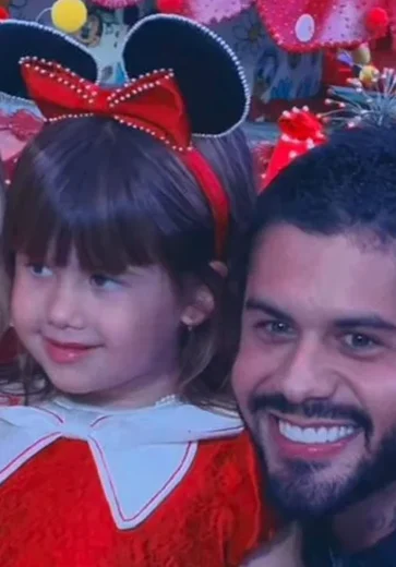 Poliana Rocha toma atitude após Zé Felipe colocar filha com Virginia de castigo