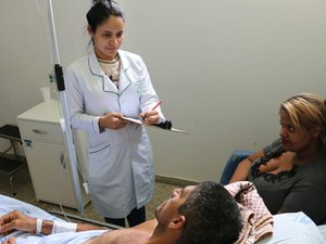 Nutricionistas do HE do Agreste promovem orientações sobre alimentação saudável