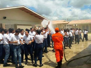 Alunos do Colégio Militar comemoram dia do soldado com programação especial