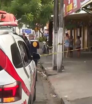 Idoso é preso por tentar matar colega a pedradas enquanto dormiam na rua em Maceió