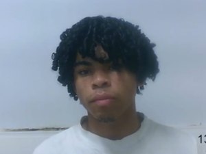 Padrasto do pequeno Rhavy presta depoimento e diz que tentou reanimar a criança