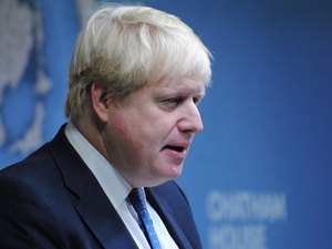 Boris Johnson, primeiro-ministro britânico, anuncia que está com coronavírus