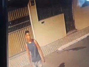 [Vídeo] Motorista por aplicativo e passageira são roubados no bairro do Farol, em Maceió