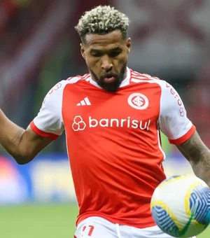 Titular do Internacional perde pai durante jogo contra o Botafogo