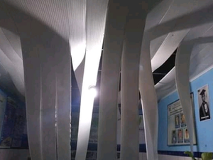 Vândalos arrombam escola, roubam equipamentos e ateiam fogo em biblioteca de Junqueiro