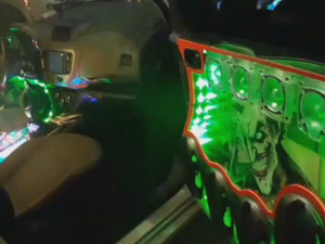 [Vídeo] Taxista incrementa veículo e 'balada do gaspar' faz sucesso em Arapiraca 