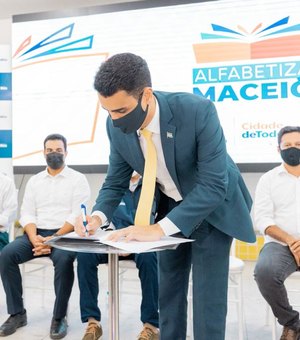 Professores do município aprovam projeto Alfabetiza Maceió