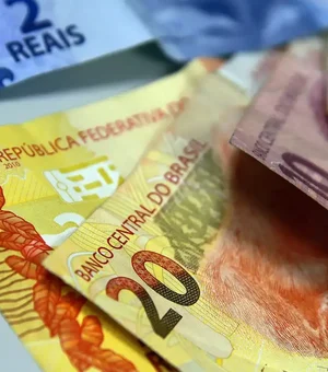 Juros para famílias sobem em agosto e inadimplência chega a 6%
