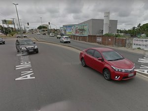 Atropelamento deixa trânsito lento na Avenida Menino Marcelo