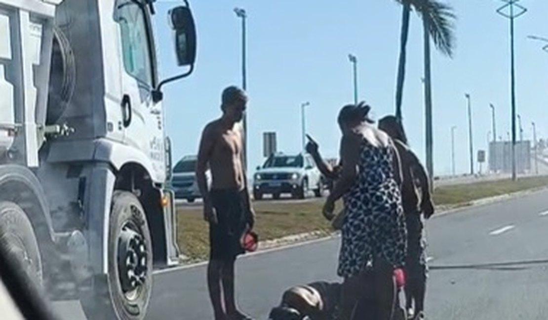 [Vídeo] Jovem fica ferido após ser atropelado na Avenida Assis Chateaubriand, no Pontal da Barra