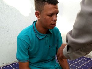 Jovem é preso suspeito de assalto na parte alta de Maceió