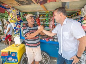 Renan Filho visita eleitores em carreata pelo Litoral Sul de Alagoas