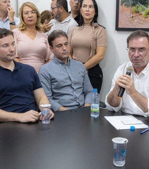 Prefeito Luciano garante pavimentação de mais dois bairros de Arapiraca