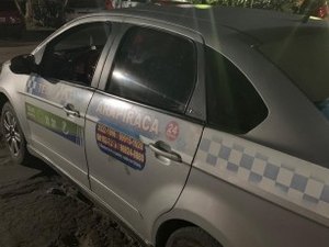 Adolescentes são flagrados com táxi roubado em Arapiraca