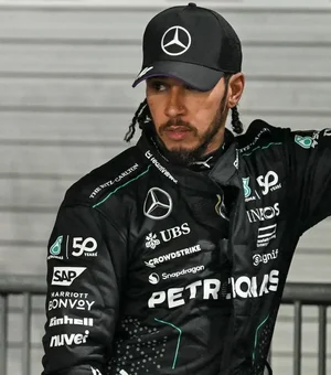 Mercedes diz que tática ‘arruinou corrida’ de Hamilton em Singapura: ‘Erro claro’