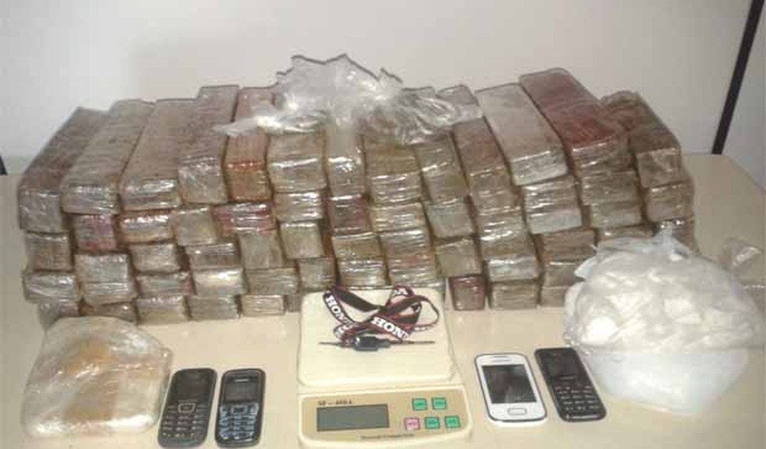 Operação policial apreende 30 kg de drogas