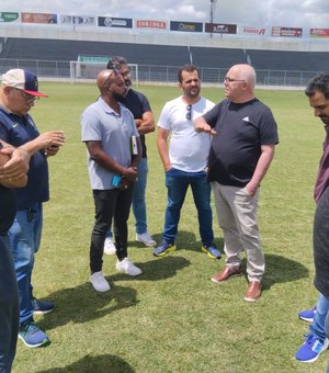 Secretário de Esporte Josenildo Souza recebe dirigentes da FAF em inspeção técnica ao Estádio Municipal de Arapiraca