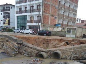 Chuvas causam transtornos nas ruas e orla de Maragogi