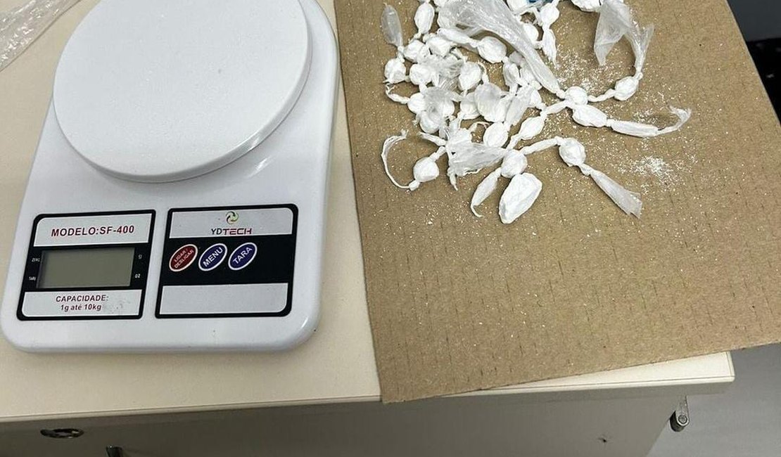 Dupla é flagrada com drogas em São Miguel dos Milagres
