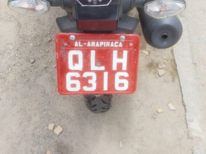 Homem é preso com arma e moto roubada em Arapiraca