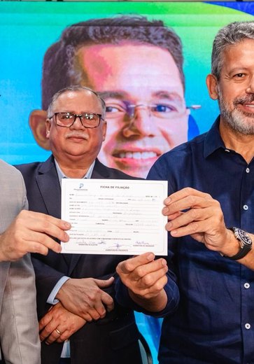 Arthur Lira comanda ato de filiação de Gunnar Nunes ao PP em evento prestigiado por lideranças evangélicas de AL