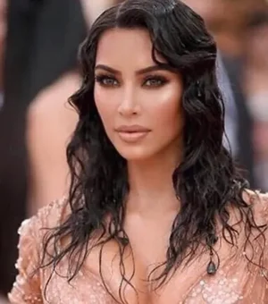 Kim Kardashian diz que homem não pisou na Lua: 'Acho que é mentira'