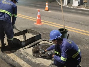 Operação Tampa Bueiro chega à Avenida Siqueira Campos, no Prado