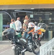 Mulher de 60 anos morre após passar mal dentro de supermercado na Ponta Verde