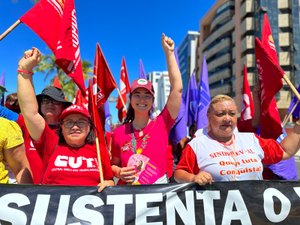 Teca Nelma participa de mobilização por justiça fiscal e direitos trabalhistas nesta sexta (8)