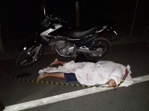 Homem tem moto interceptada e é assassinado a tiros na AL-115