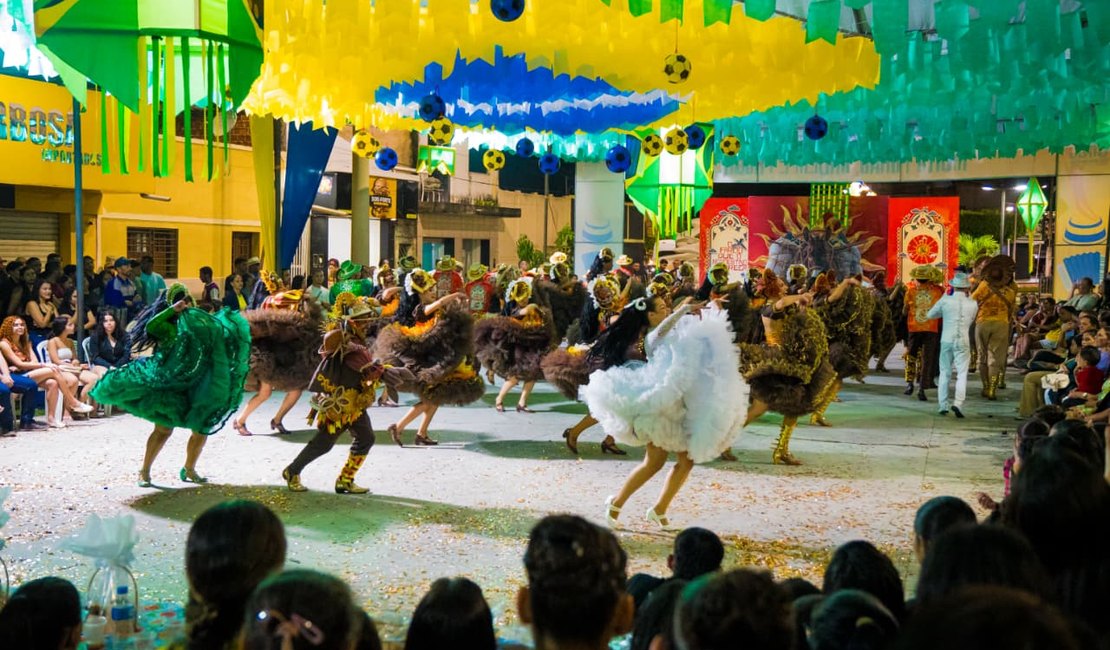 Vila Forró Girau anima público com festival de tradições juninas, quadrilhas, homenagens e premiações