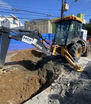 Rua Saldanha da Gama é interditada para manutenção em rede de drenagem