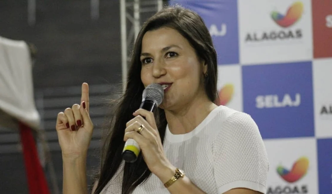 Ex-secretária de Renan Filho quer voltar à política, mas encontra dificuldades